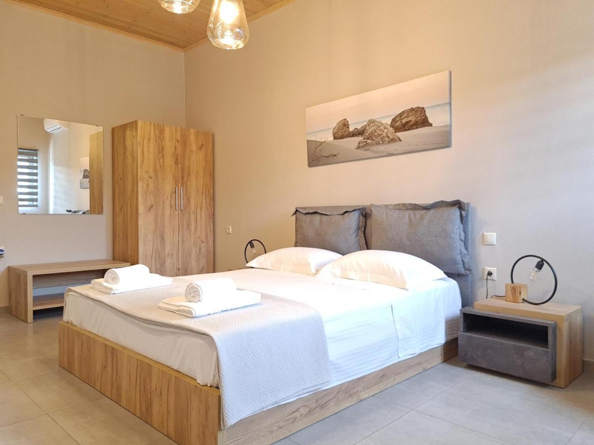 On The Water Lodging 2 Appartement Falasarna Buitenkant foto