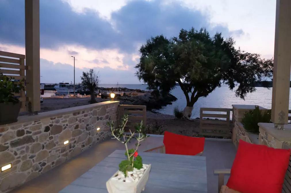 On The Water Lodging 2 Appartement Falasarna Buitenkant foto